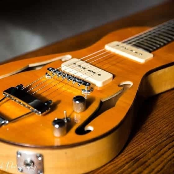 Loxley Custom Guitars Hobo model travel guitar